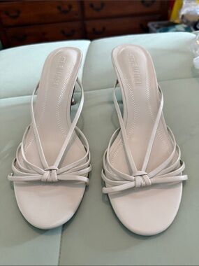 Steve Madden White Strappy Knot Slide Heels